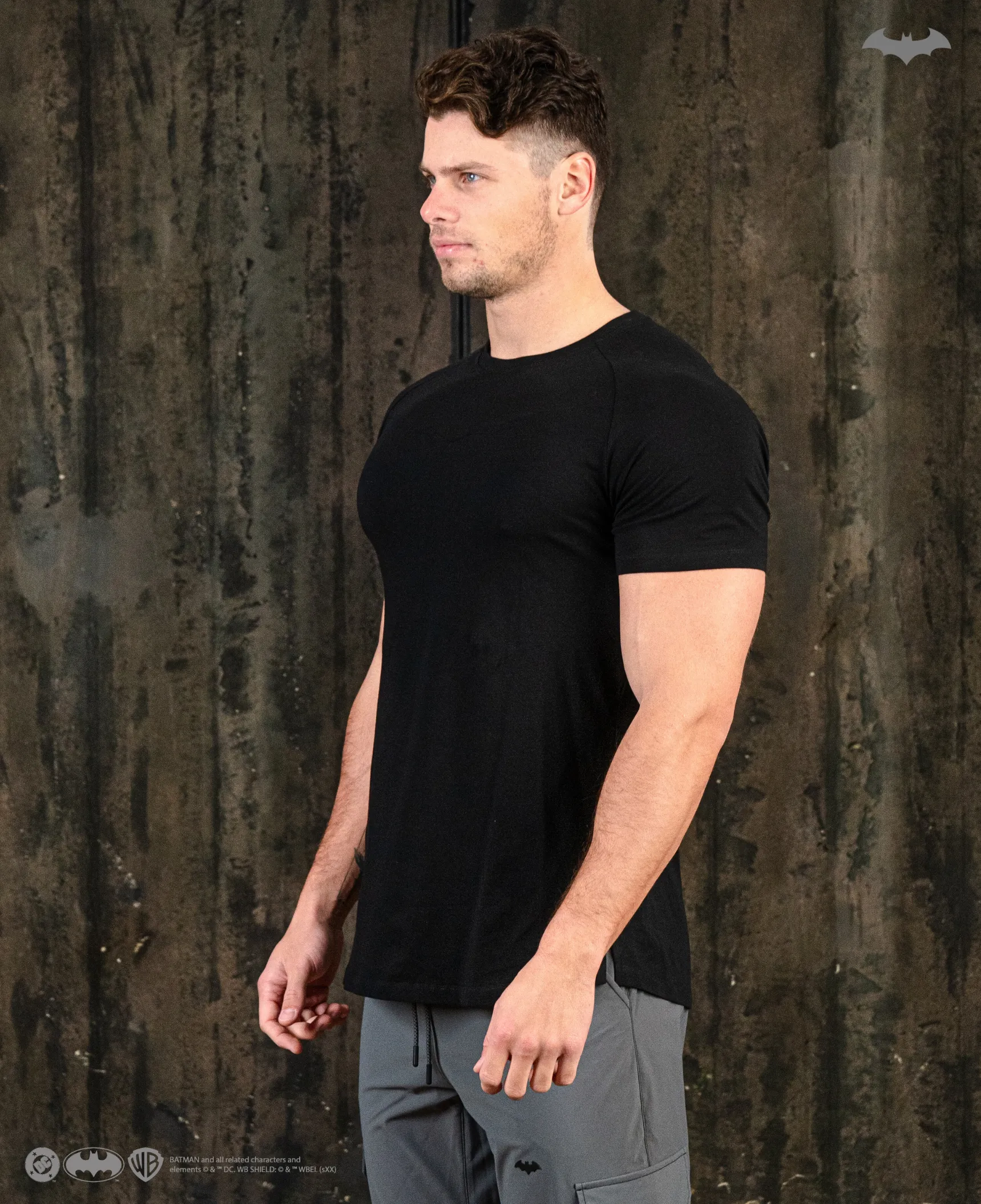 BRUCE WAYNE Essential Short Sleeve - Arkham Black
