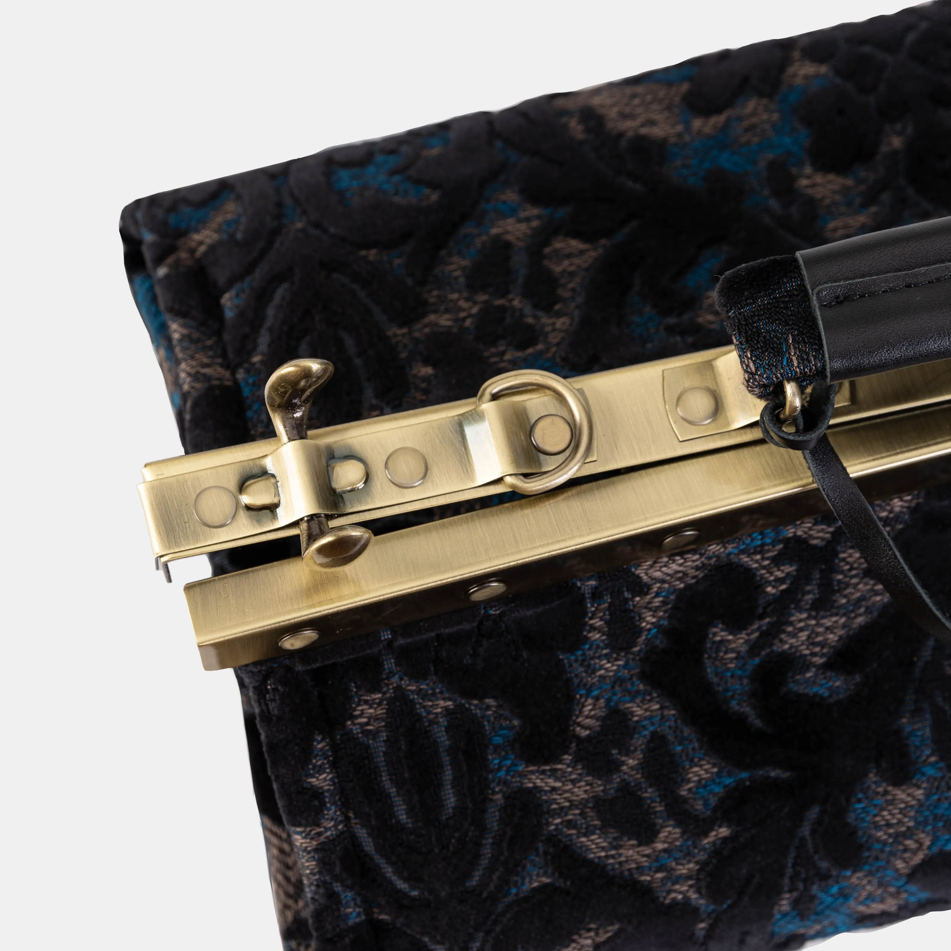 Burnout Velvet Black Genevieve Carpet Gladstone Bag