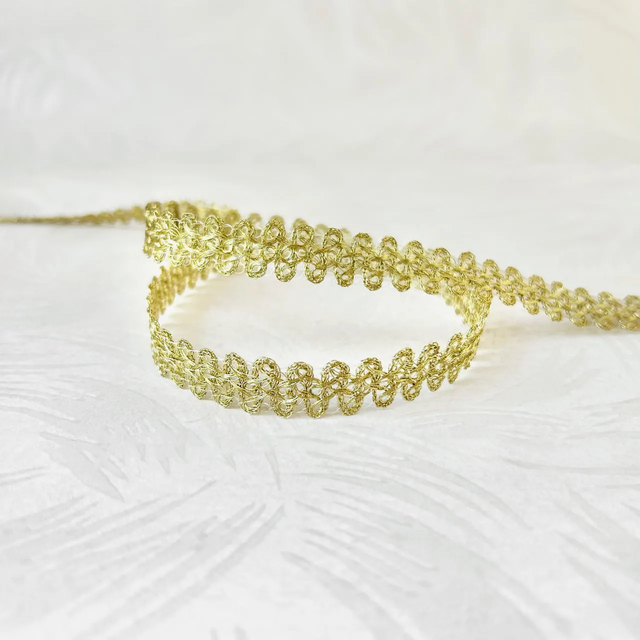 Delicate Metallic Wavy Loop Trim - Multiple Colorways