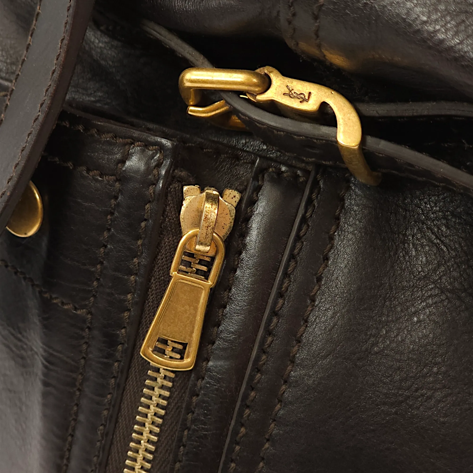 Downtown Brown Tote Bag in Calfskin, Gold hardware