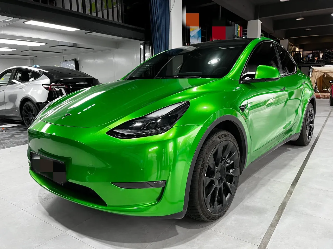 Gloss Metallic Flame Green Car Wrap