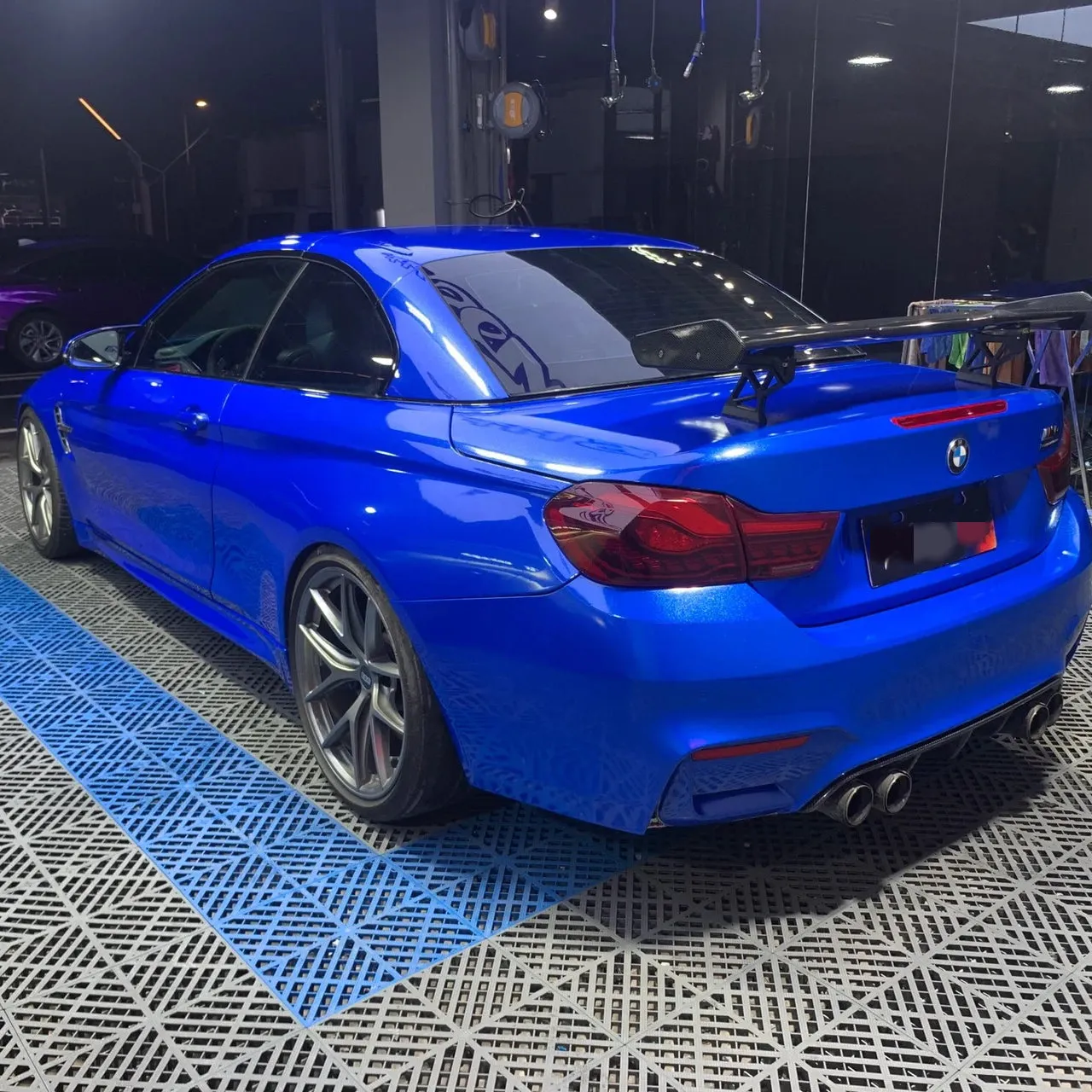 Gloss Metallic Glitter Dark Blue Car Wrap